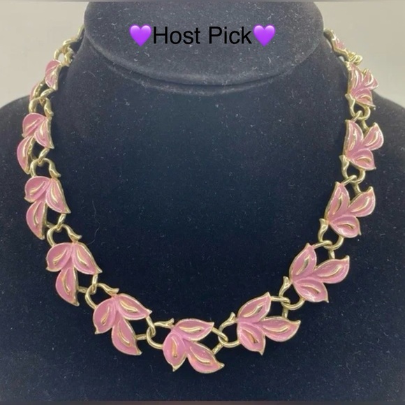Coro Jewelry - 💜HP💜 Coro Lilac Enamel Leaf Choker Necklace Vintage